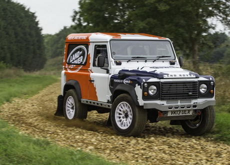 Land Rover и Bowler правят едномарков шампионат Defender Challenge