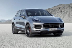 Porsche най-сетне показа фейслифта на Cayenne