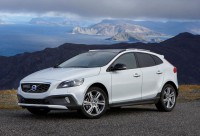 volvo_v40_cross_country_t5_awd Volvo V40 Cross Country с нов Т5 агрегат и 4х4