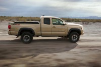2016_toyota_tacoma (24) Новата Toyota Tacoma със силен редизайн