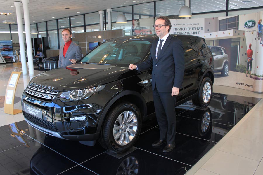 land_rover_discovery_sport_bg_premiere
