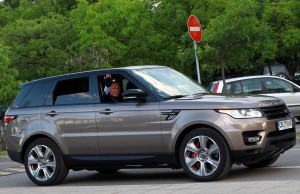 Хулио Иглесиас залага на Range Rover Sport у нас