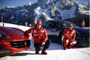 Ferrari FF: Маса и Алонсо в паралелен слалом на ски писта (видео)