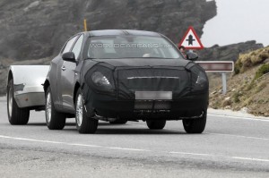 Spyshots: Alfa Romeo CXover на пазара догодина?