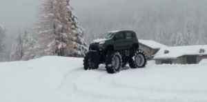 Новият Fiat Panda като Monster Truck (видео)