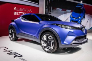 Toyota C-HR загатва за нов кросоувър и нова дизайн линия