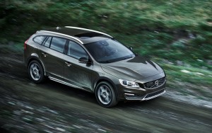 Volvo Cars reveals new V60 Cross Country