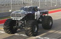 Raminator е най-бързият Monster Truck в света (видео)